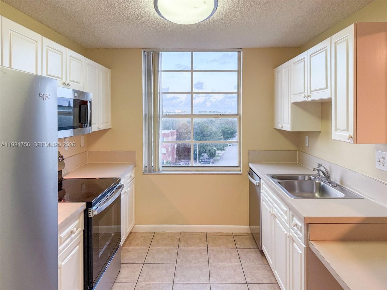 520 SE 5th Ave , Unit 2411, Fort Lauderdale, FL 33301 Photo