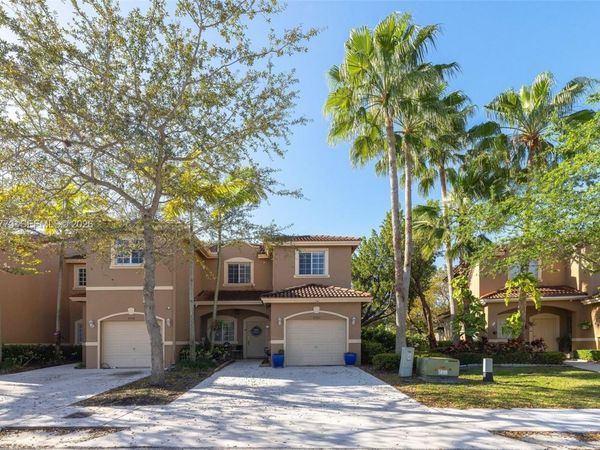 8560 SW 214th Way , Cutler Bay, FL 33189