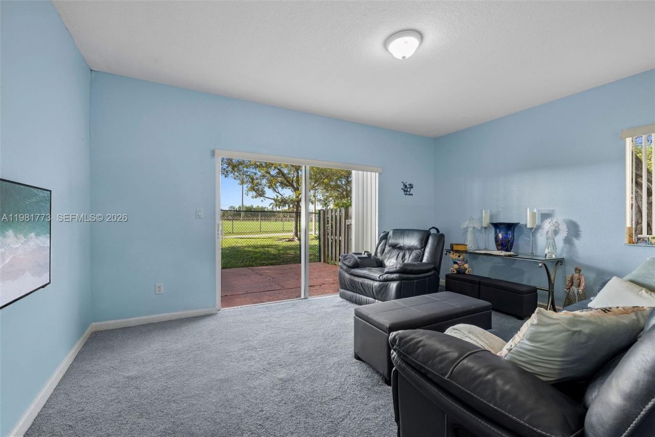 8560 SW 214th Way , Cutler Bay, FL 33189 Photo