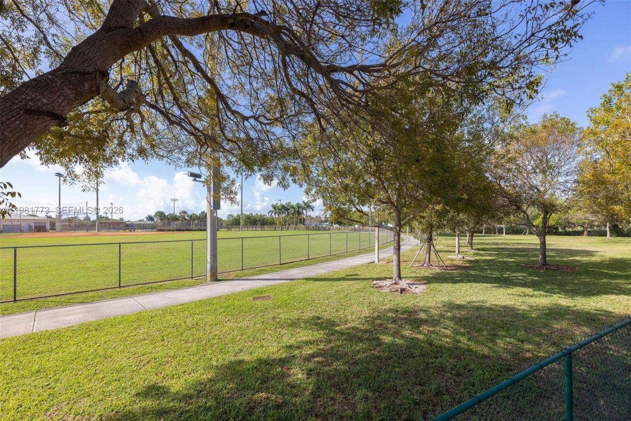 8560 SW 214th Way , Cutler Bay, FL 33189 Photo