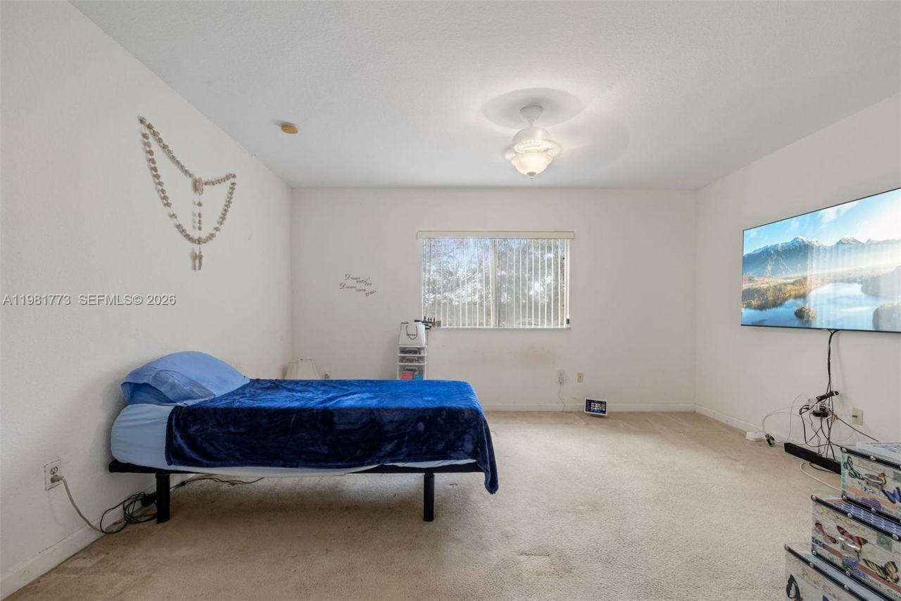 8560 SW 214th Way , Cutler Bay, FL 33189 Photo