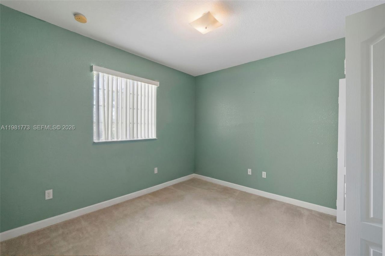 8560 SW 214th Way , Cutler Bay, FL 33189 Photo