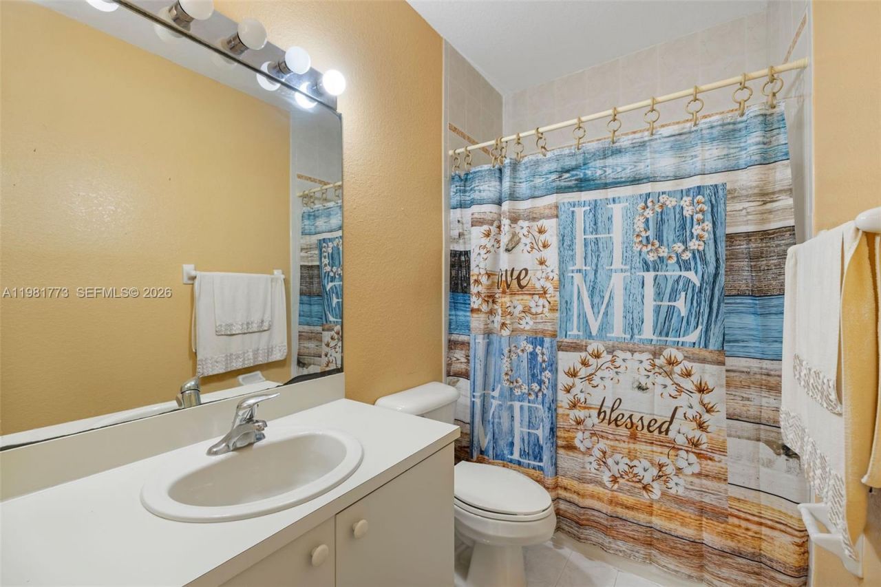 8560 SW 214th Way , Cutler Bay, FL 33189 Photo