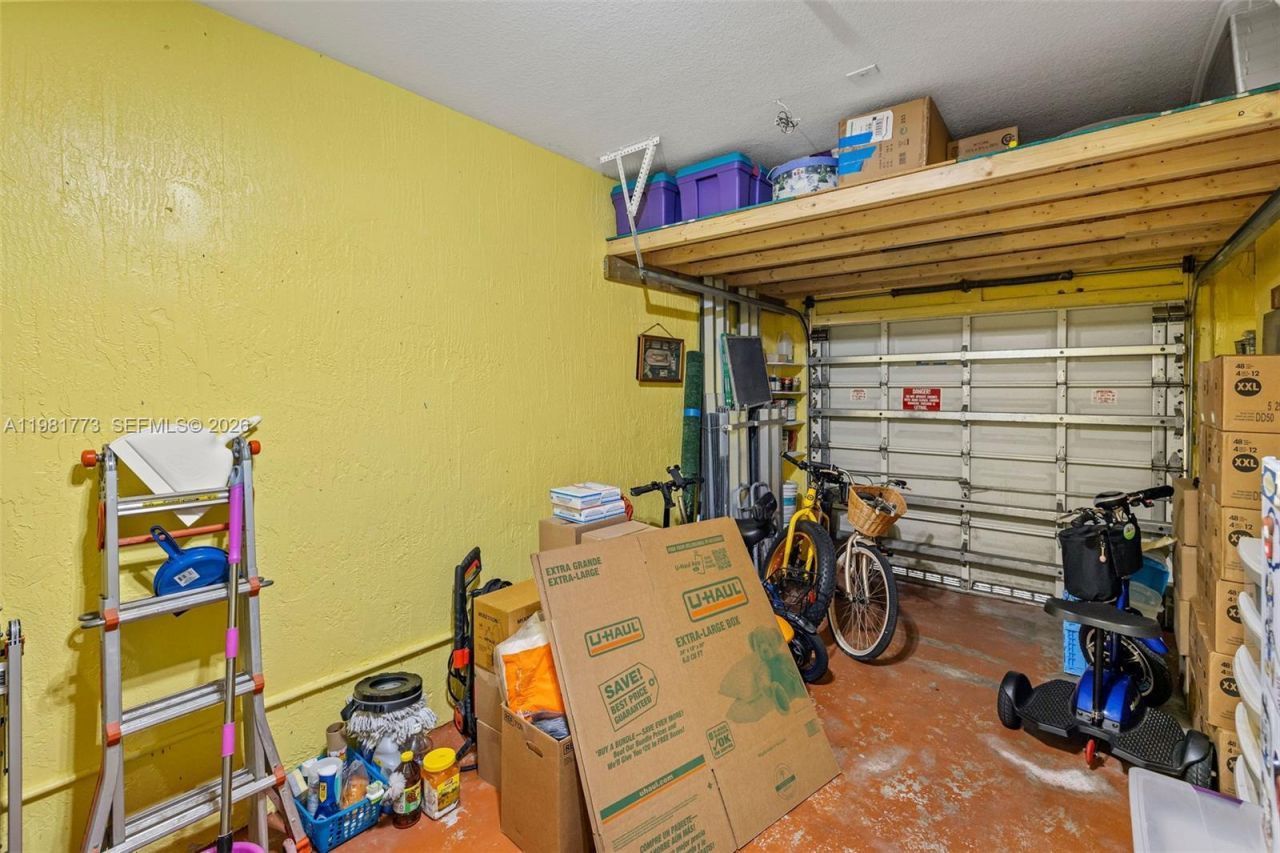 8560 SW 214th Way , Cutler Bay, FL 33189 Photo