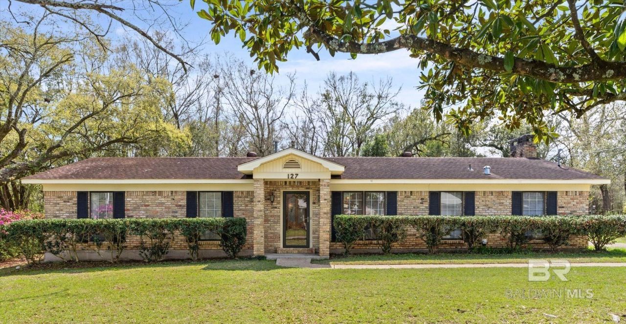 127 Thomas Drive, Saraland, AL 36571 Main Photo