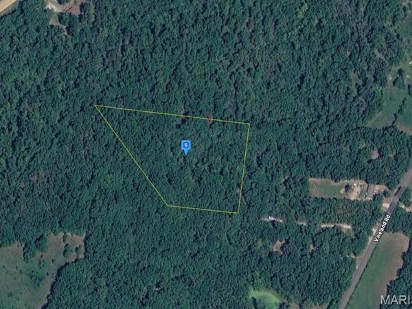 13821 Vineland Road , De Soto, MO 63020