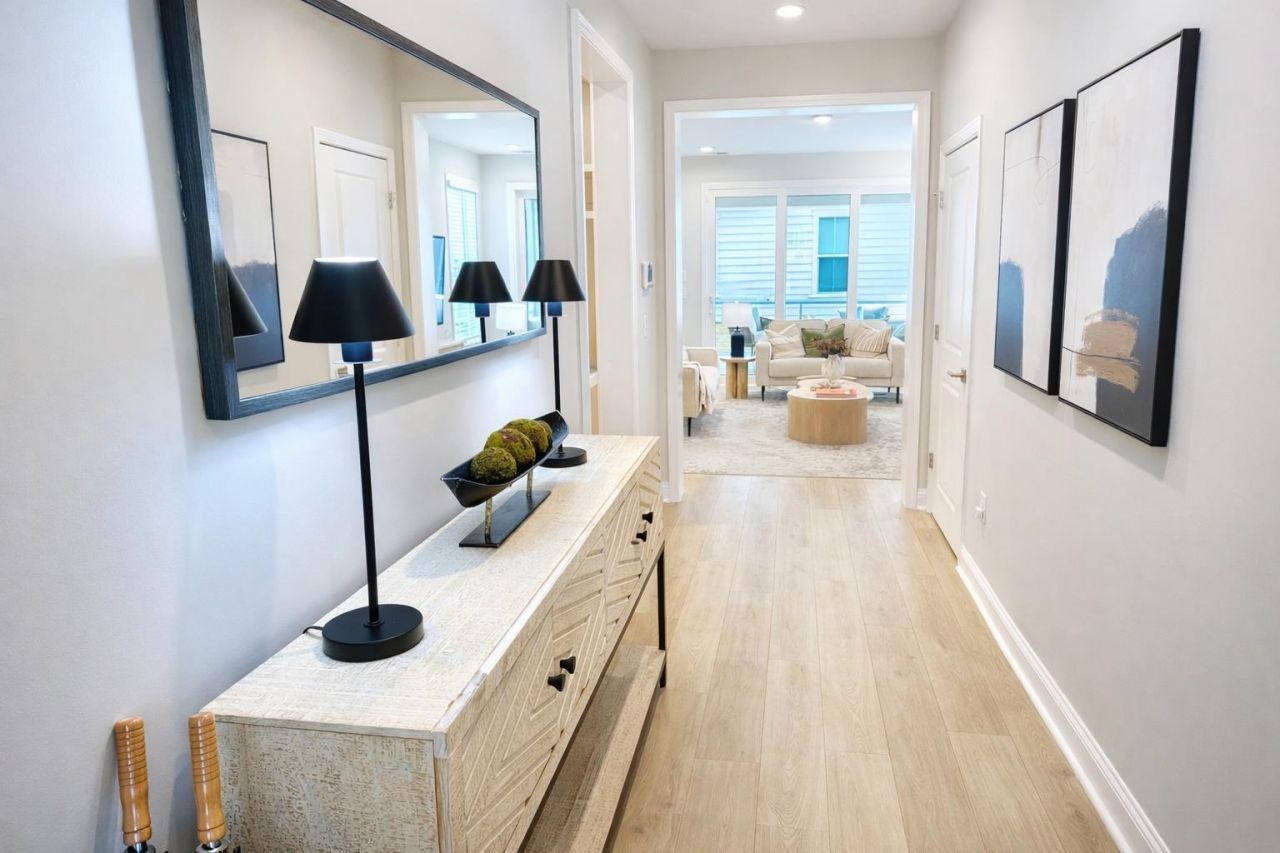 2401 Hillbourne Loop Photo 3