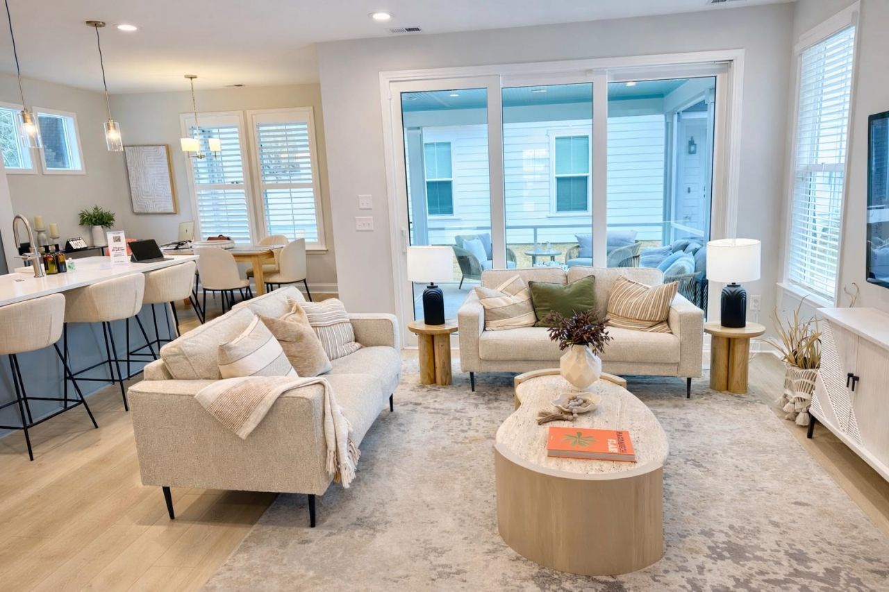 2401 Hillbourne Loop Photo 7