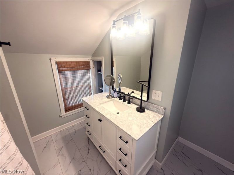 922 Milford Street NE, Canton, OH 44714 Photo 12