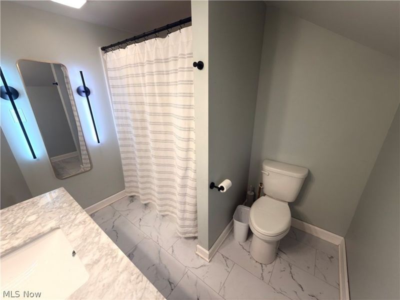 922 Milford Street NE, Canton, OH 44714 Photo 13