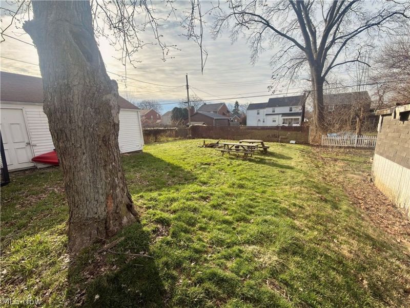 922 Milford Street NE, Canton, OH 44714 Photo 19