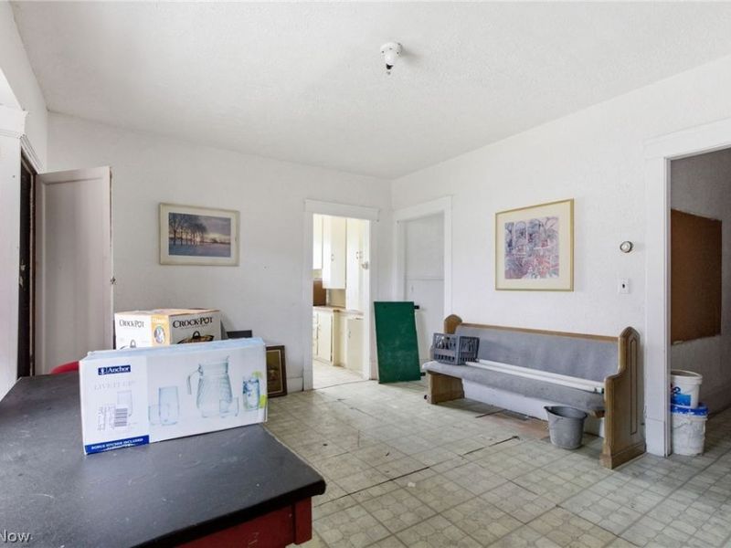 8834 Saint Clair Avenue , Cleveland, OH 44108 Photo 18