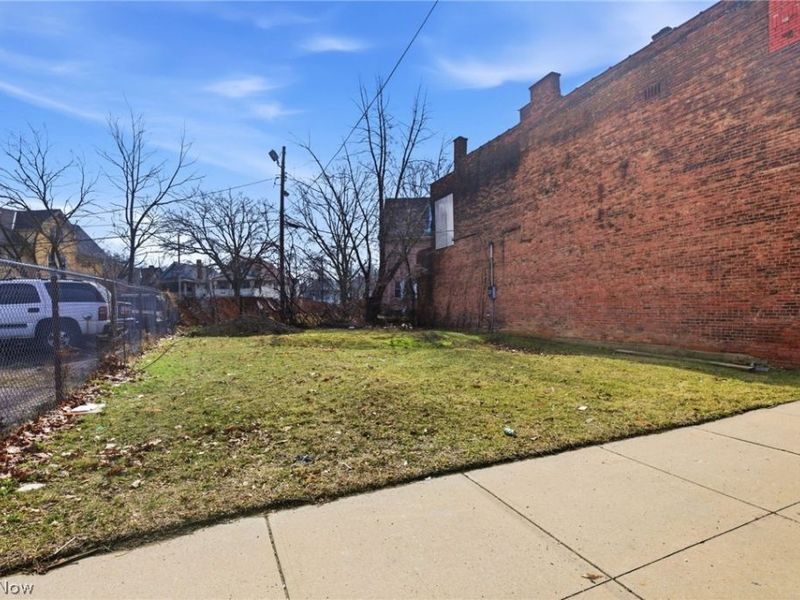 8834 Saint Clair Avenue, Cleveland, OH 44108 Photo 4