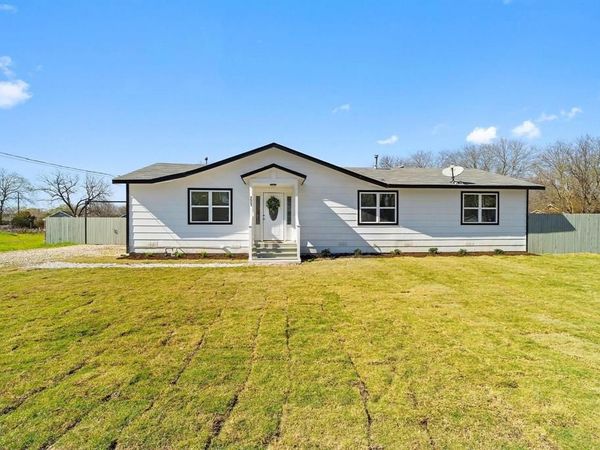 221 2nd Street, Wilmer, TX 75172