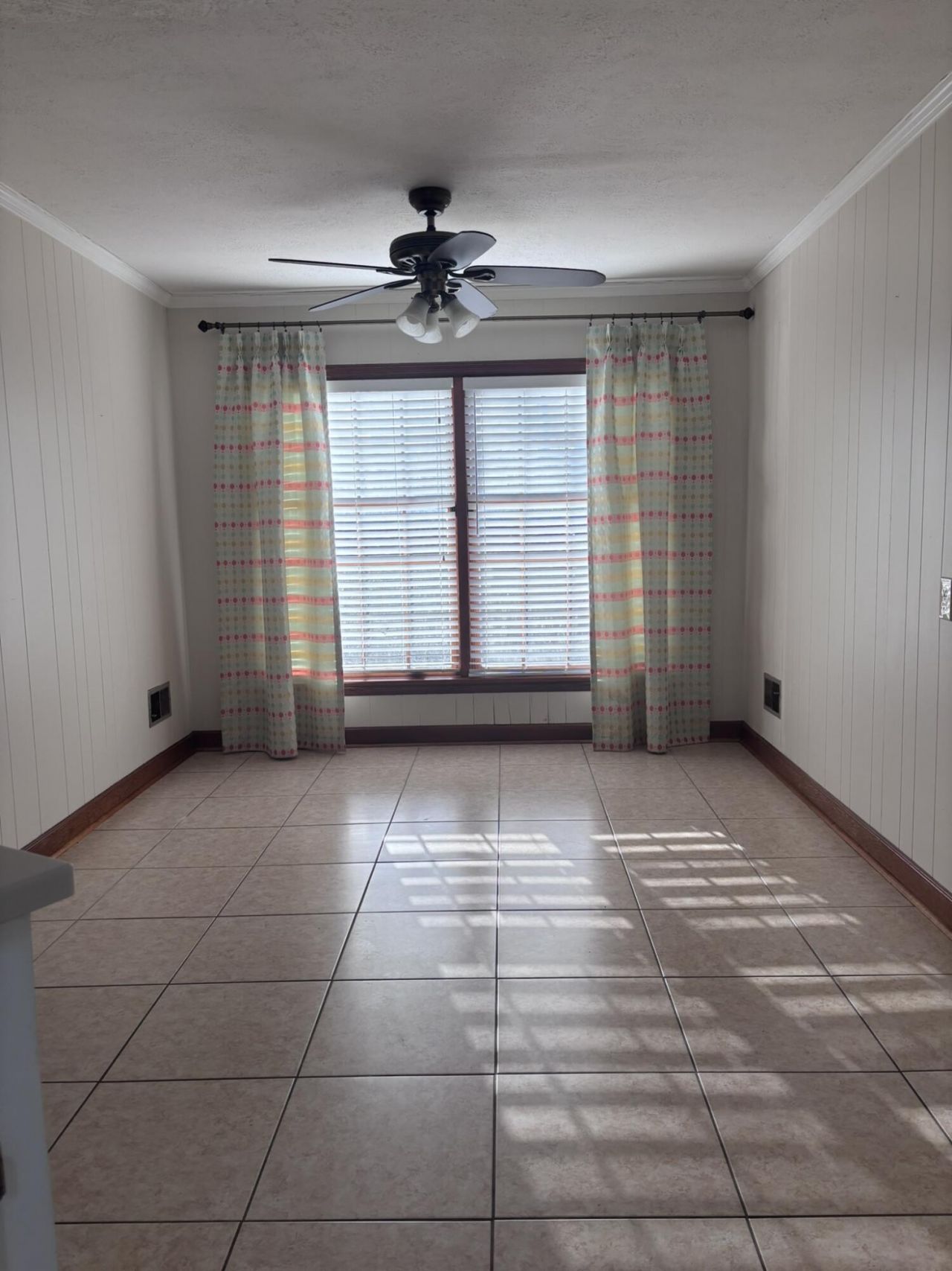 1549 Bennett Circle Photo 4