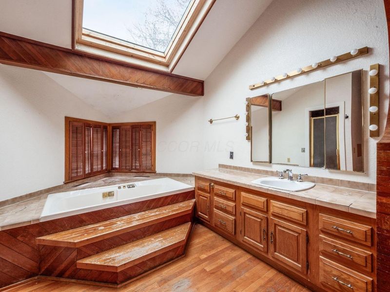 357 N B & K Road, Sunbury, OH 43074 Photo 13