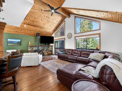 14165 Copenhagen Drive, Truckee, CA 96161 Photo