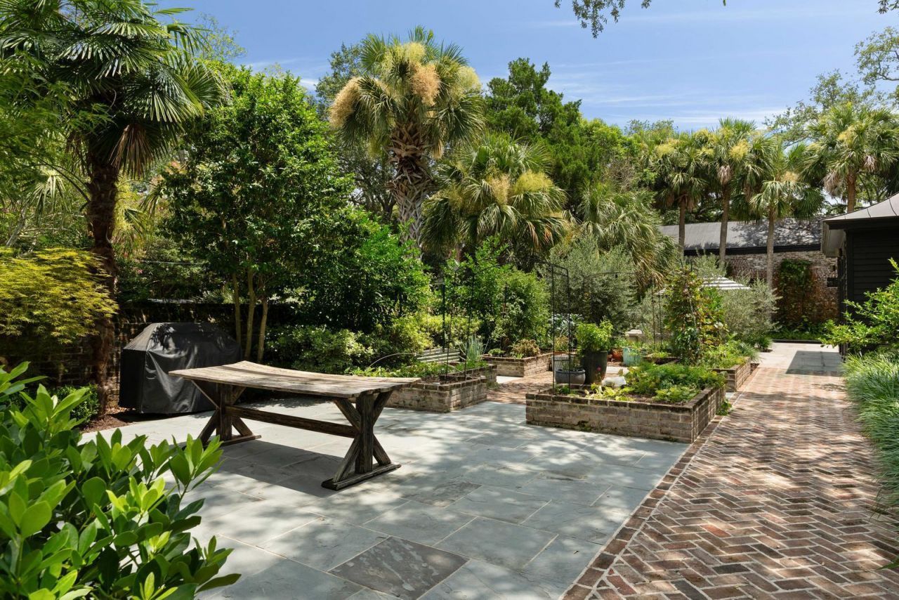 125 Tradd Street Photo 84