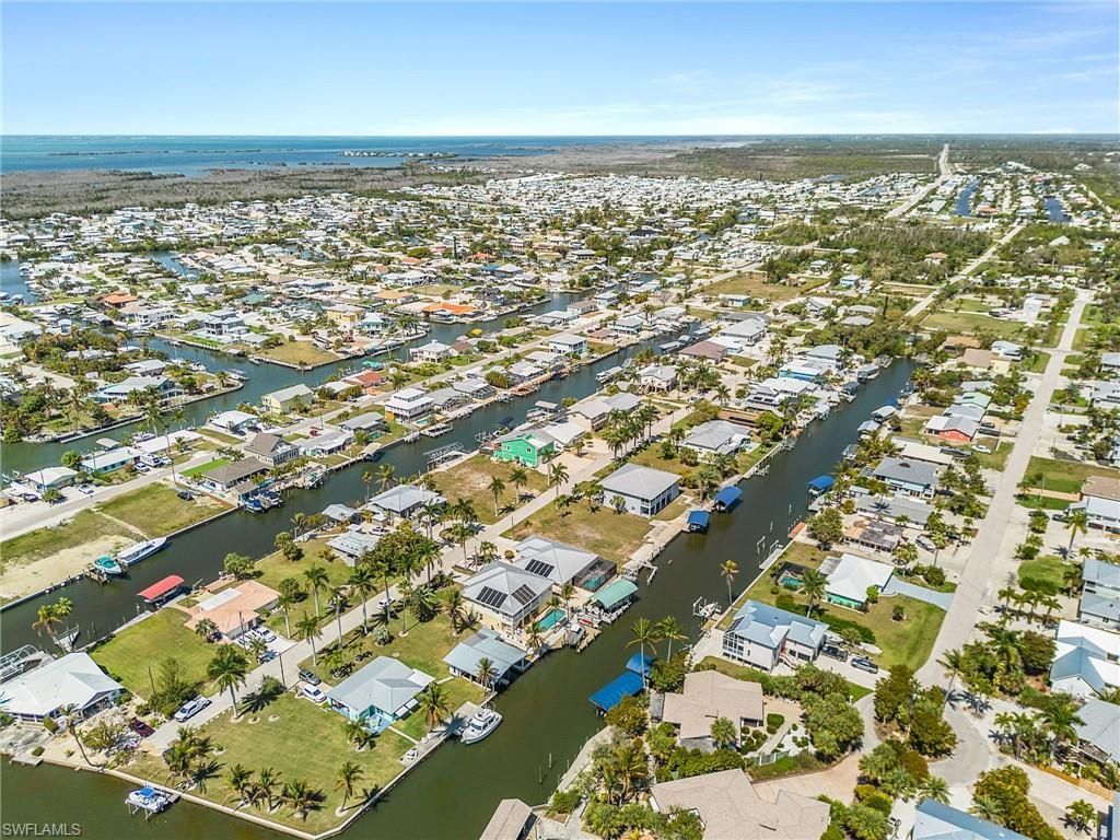 2224 Date St , Saint James City, FL 33956 Photo