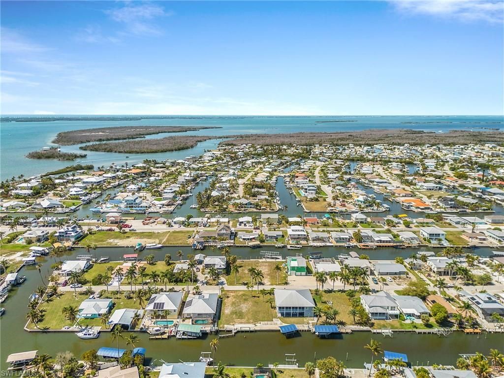 2224 Date St , Saint James City, FL 33956 Photo