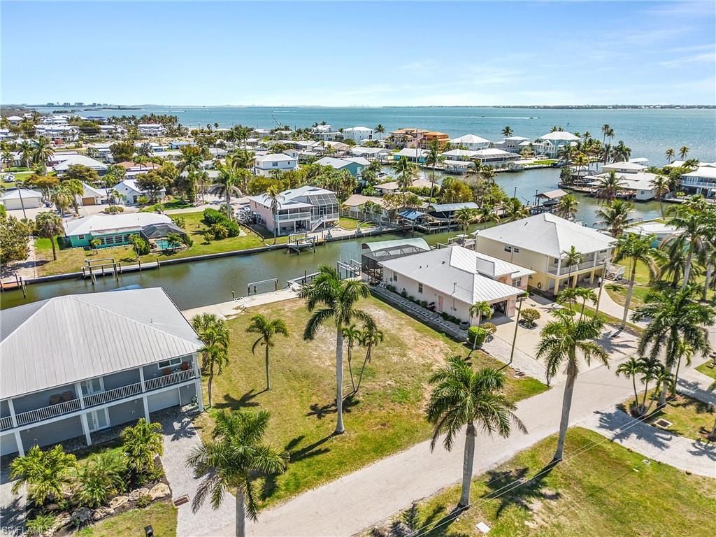 2224 Date St , Saint James City, FL 33956 Photo