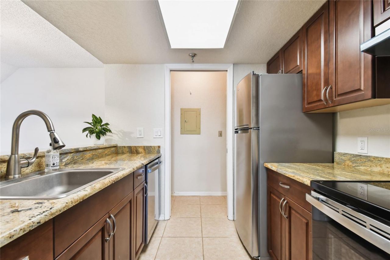 10263 Gandy Boulevard N, Unit 616, Saint Petersburg, FL 33702 Photo
