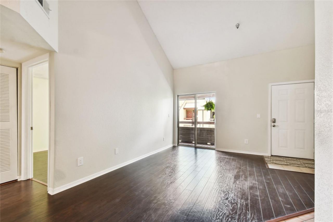 10263 Gandy Boulevard N, Unit 616, Saint Petersburg, FL 33702 Photo