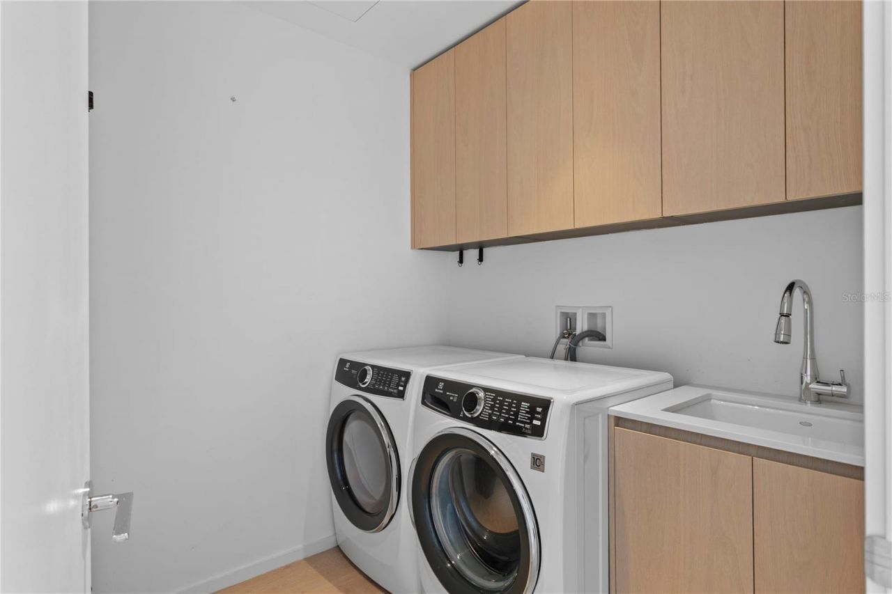 1000 Water Street, Unit 1201, Tampa, FL 33602 Photo