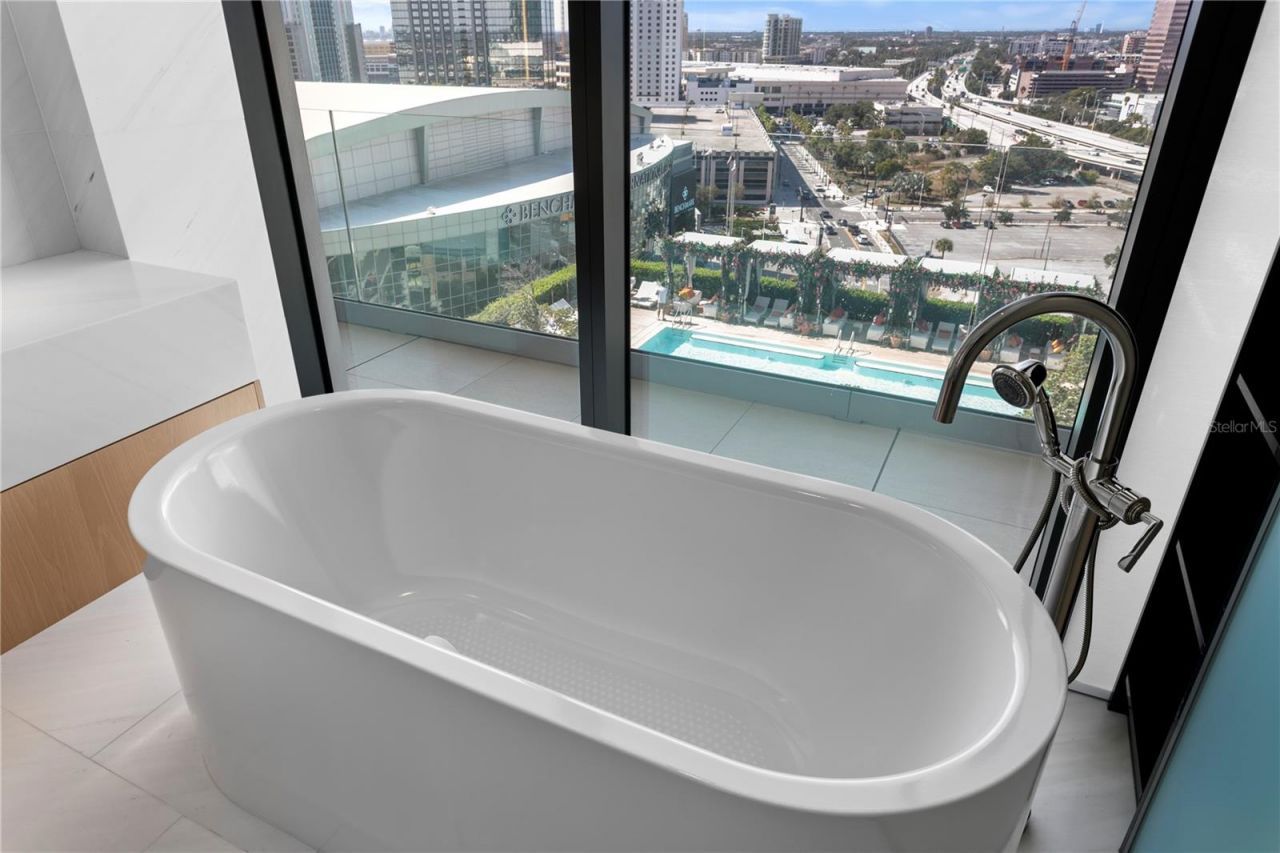 1000 Water Street, Unit 1201, Tampa, FL 33602 Photo