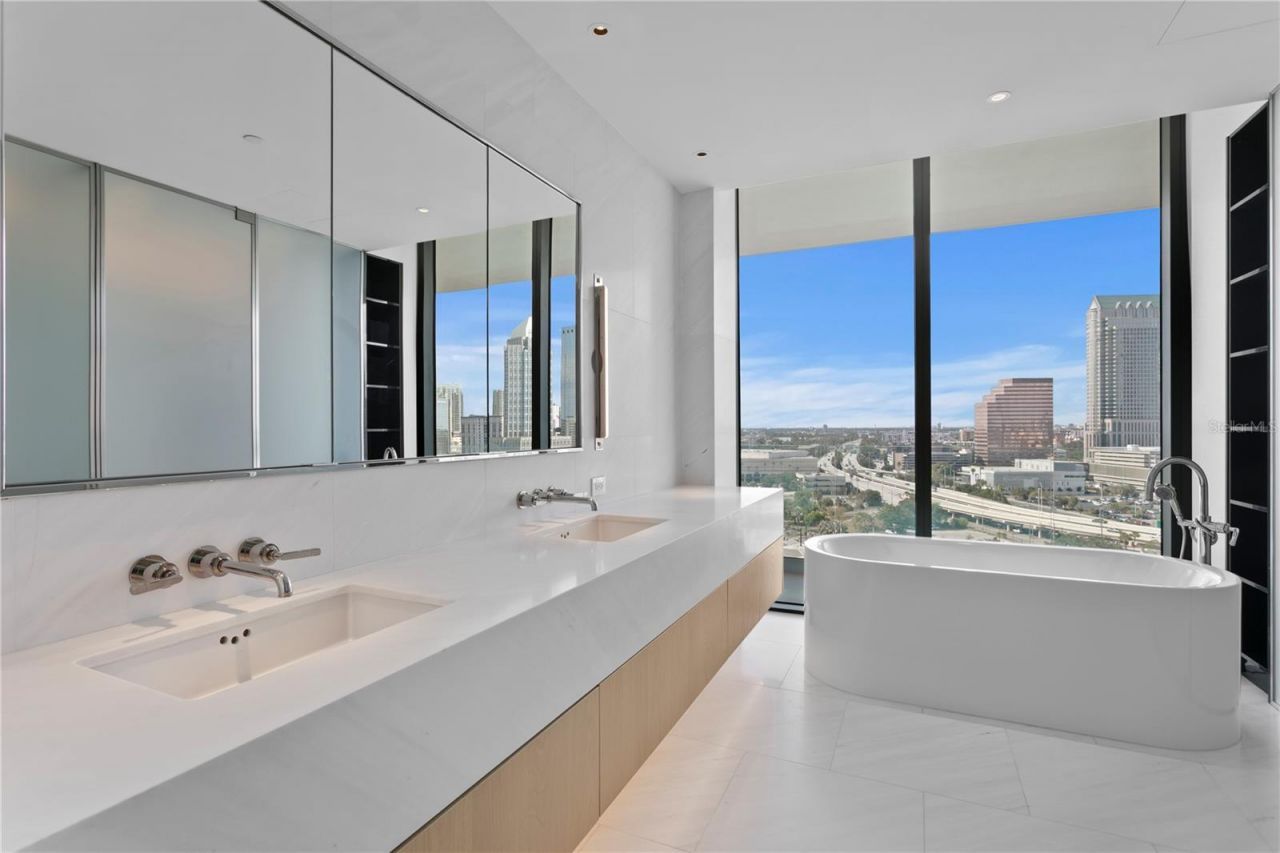 1000 Water Street, Unit 1201, Tampa, FL 33602 Photo
