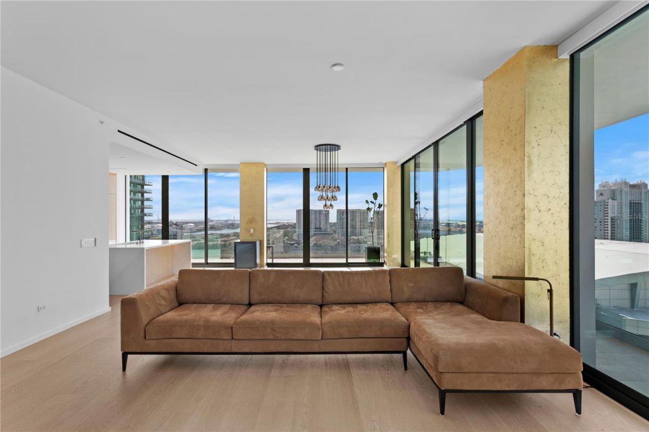 1000 Water Street, Unit 1201, Tampa, FL 33602 Photo
