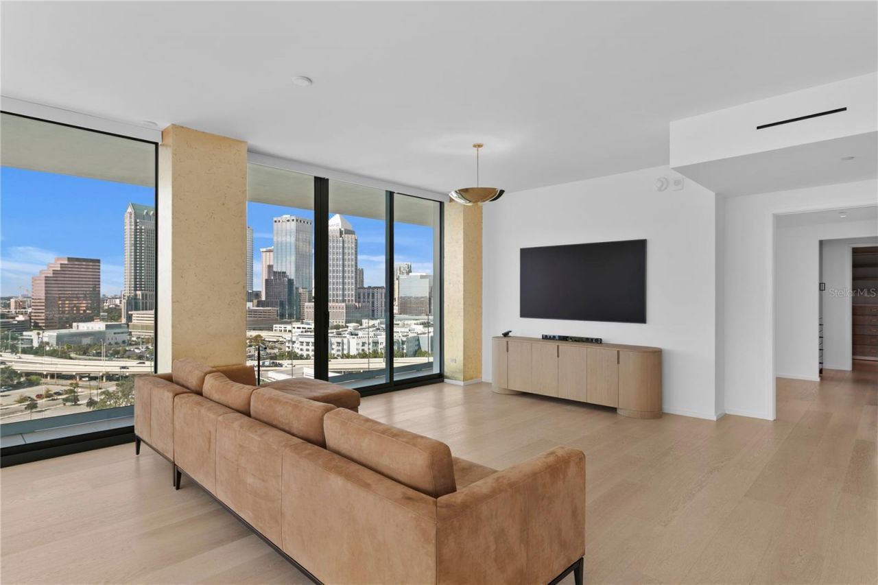1000 Water Street, Unit 1201, Tampa, FL 33602 Photo