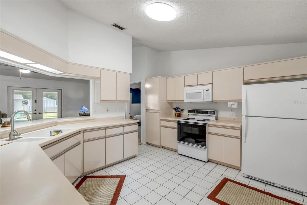 451 Palm Drive, New Smyrna Beach, FL 32168 Photo
