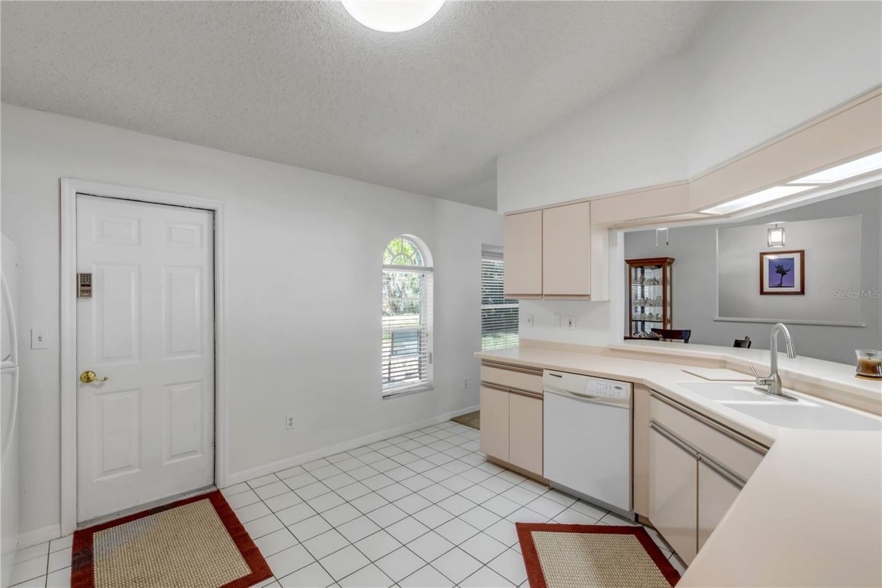 451 Palm Drive, New Smyrna Beach, FL 32168 Photo