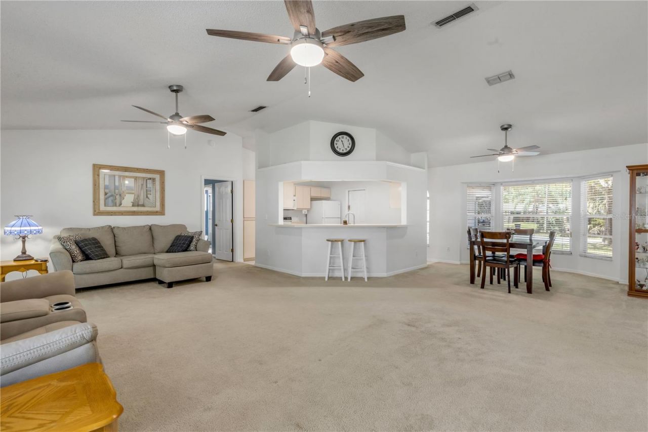 451 Palm Drive, New Smyrna Beach, FL 32168 Photo