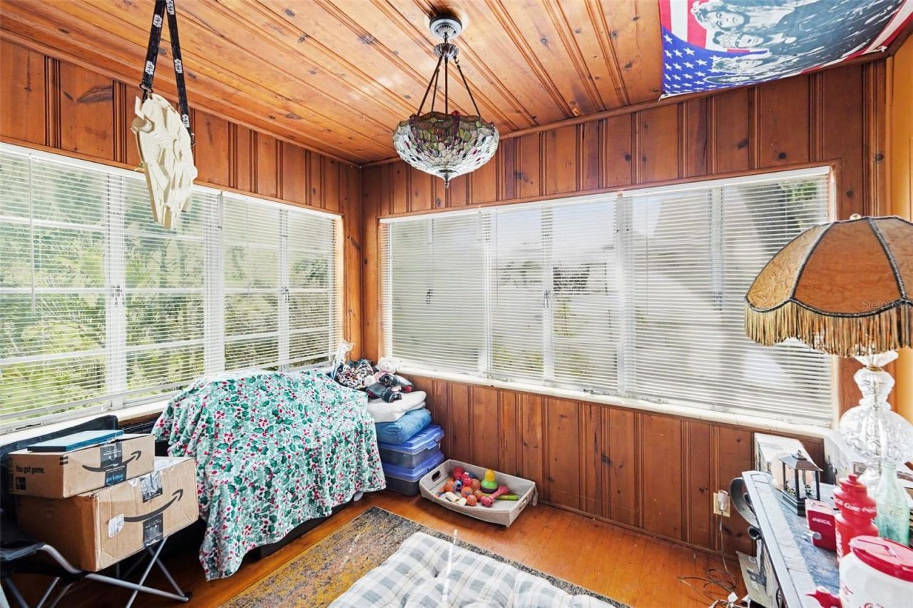 1228 15th Street N, Saint Petersburg, FL 33705 Photo