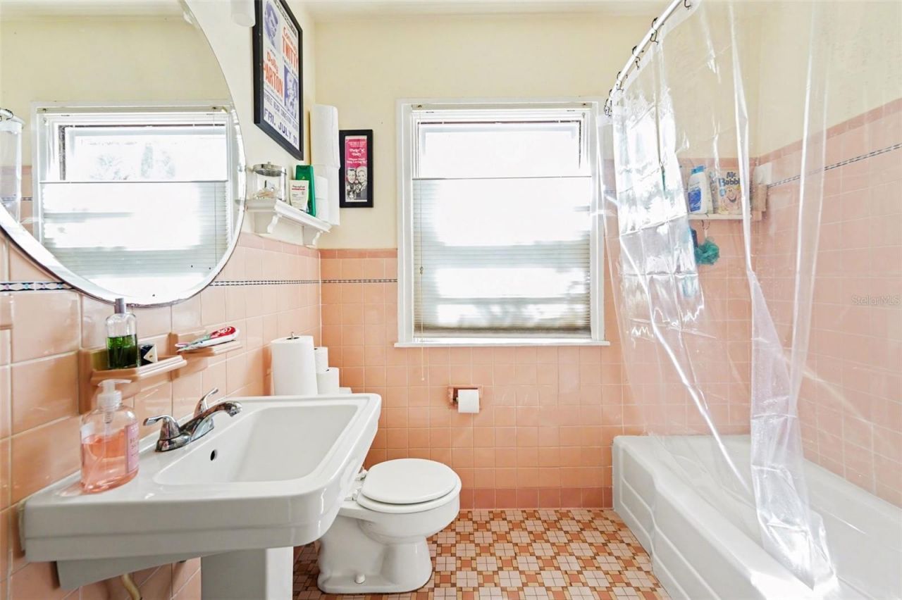 1228 15th Street N, Saint Petersburg, FL 33705 Photo