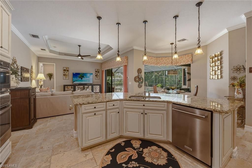 9505 Campanile Cir, Naples, FL 34114 Photo