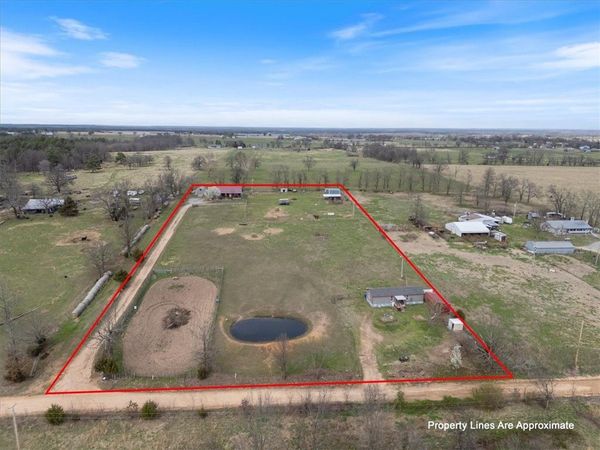 554 W Swicegood Road , Colcord, OK 74338