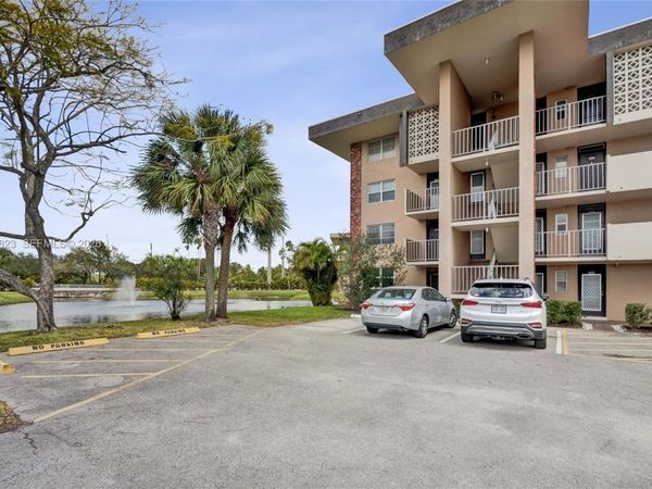 3051 NW 46th Ave , Unit 101, Lauderdale Lakes, FL 33313