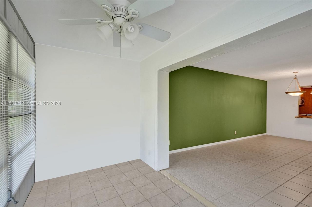 3051 NW 46th Ave , Unit 101, Lauderdale Lakes, FL 33313 Photo