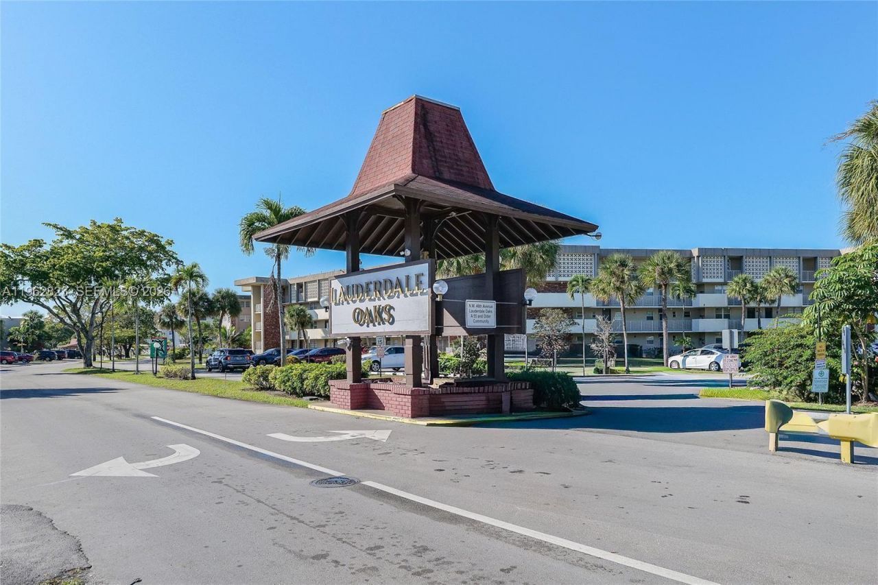 3051 NW 46th Ave , Unit 101, Lauderdale Lakes, FL 33313 Photo