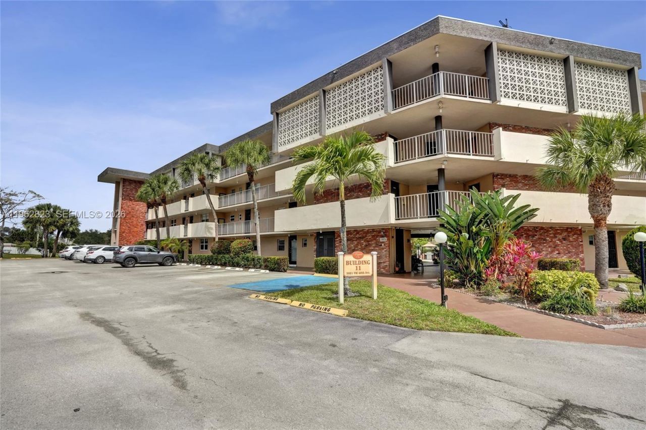 3051 NW 46th Ave , Unit 101, Lauderdale Lakes, FL 33313 Photo