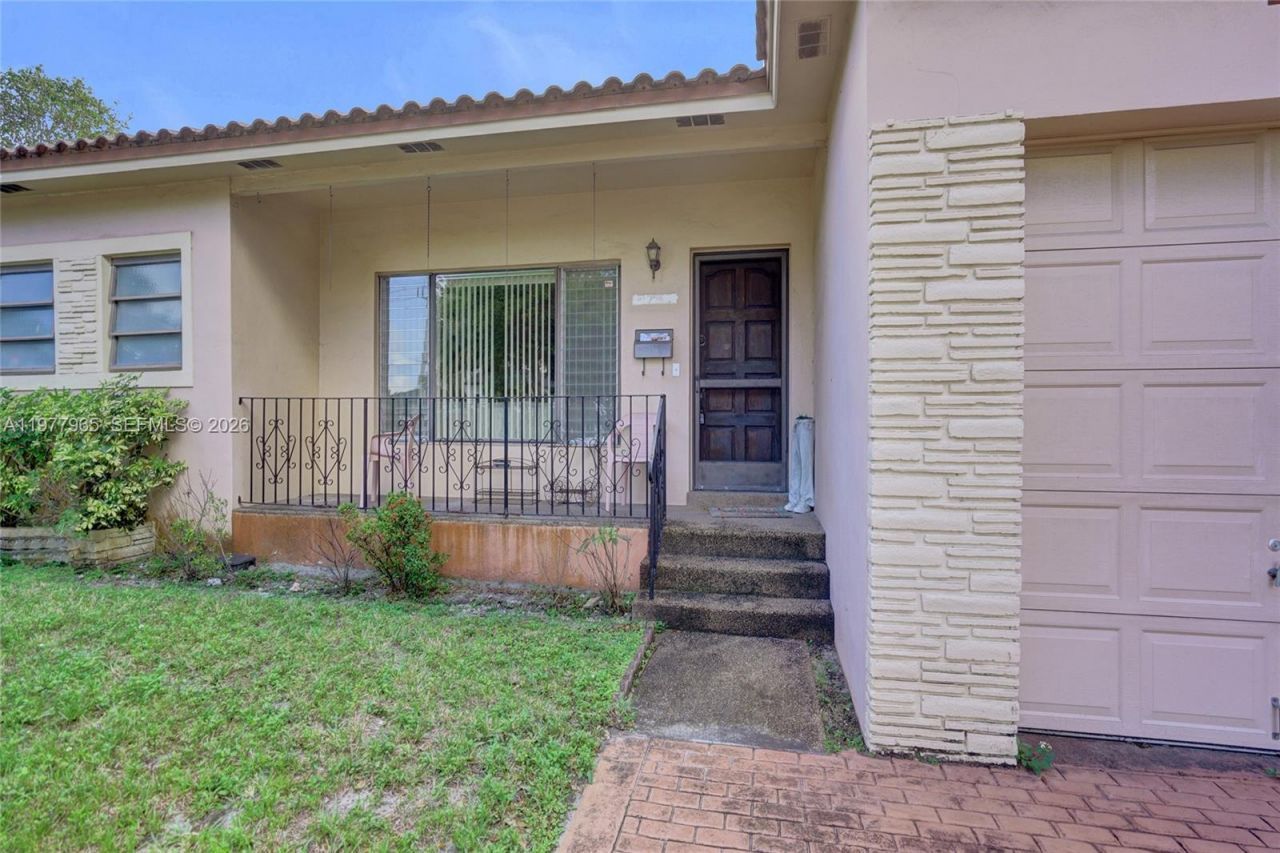 2060 Keystone Blvd , North Miami, FL 33181 Photo