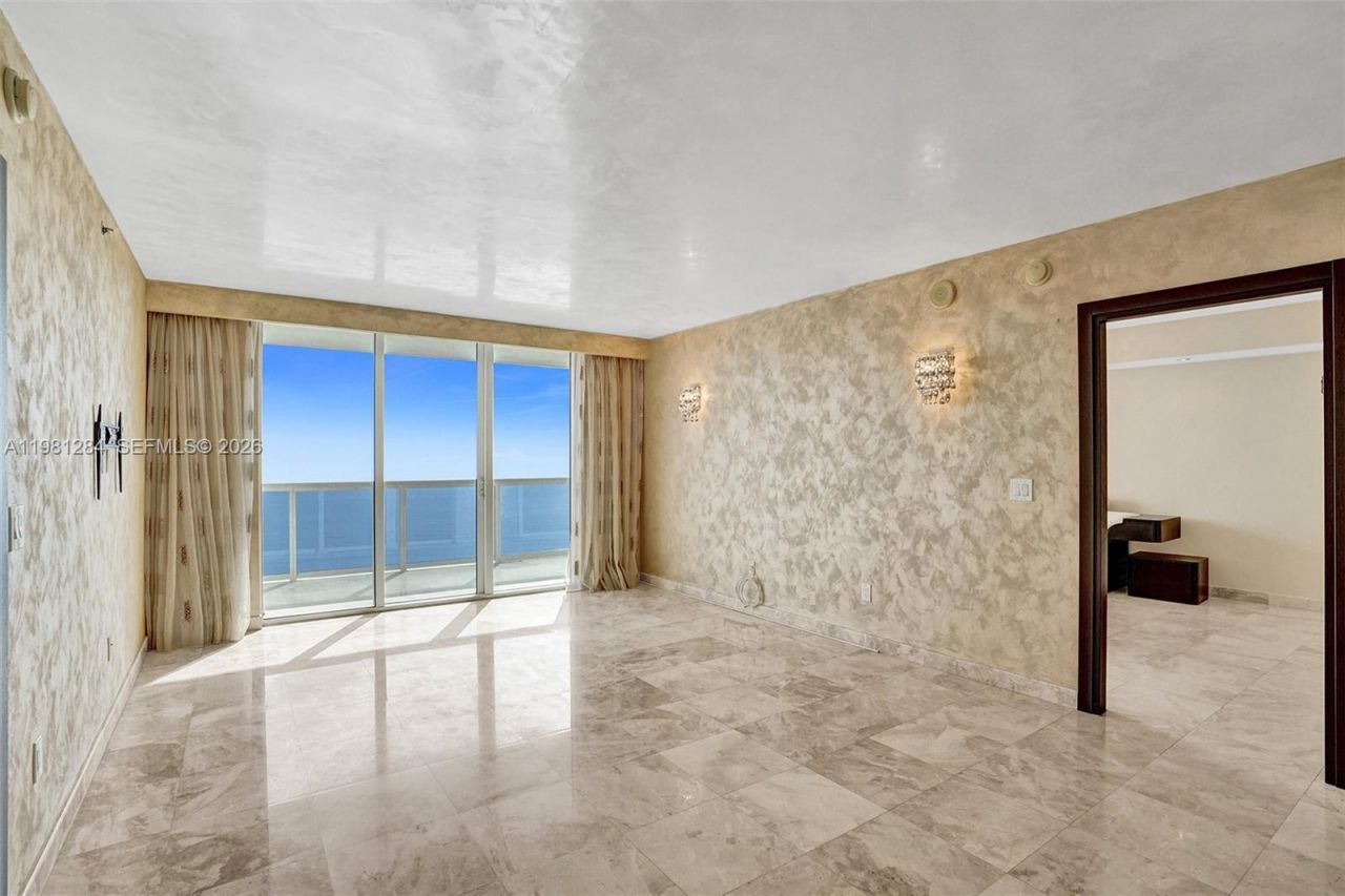 1850 S Ocean Dr, Unit 2003, Hallandale Beach, FL 33009 Photo