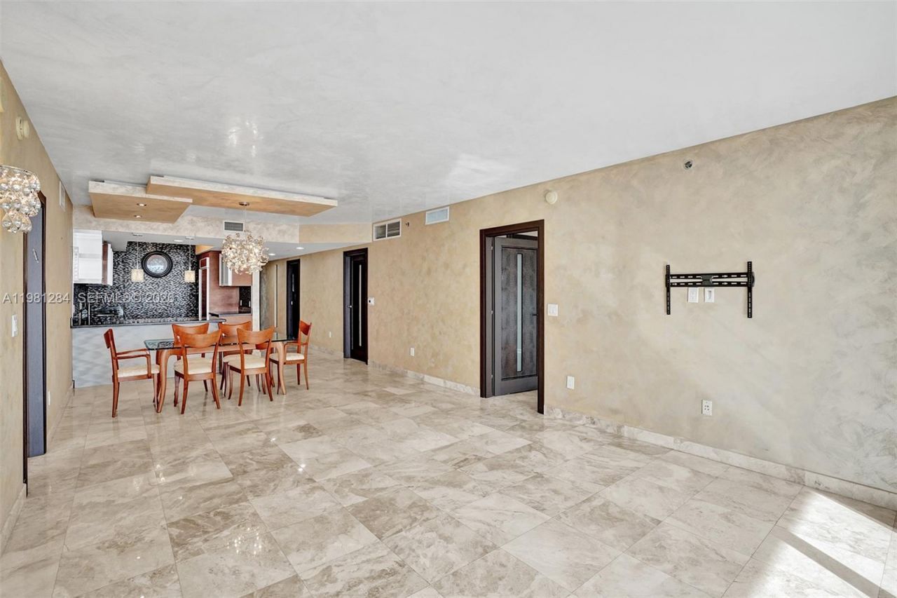 1850 S Ocean Dr, Unit 2003, Hallandale Beach, FL 33009 Photo