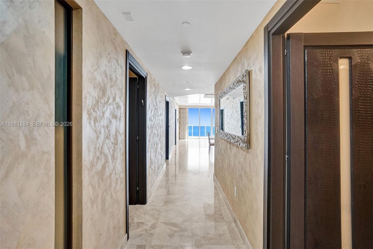 1850 S Ocean Dr, Unit 2003, Hallandale Beach, FL 33009 Photo