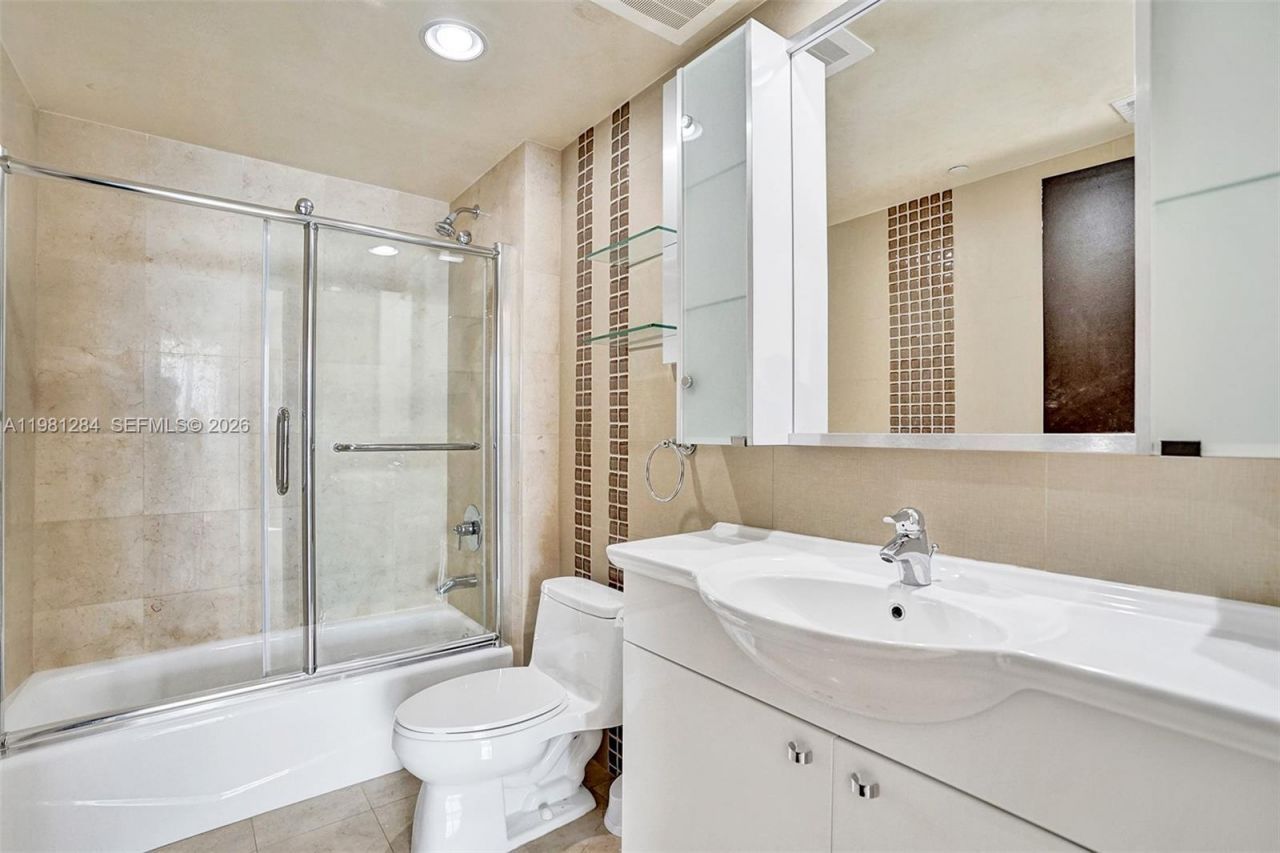 1850 S Ocean Dr, Unit 2003, Hallandale Beach, FL 33009 Photo