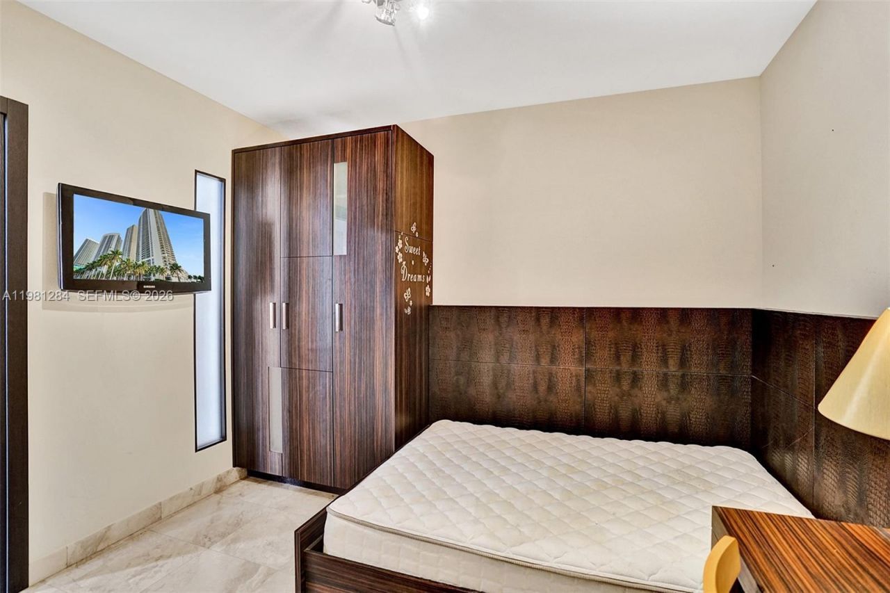 1850 S Ocean Dr, Unit 2003, Hallandale Beach, FL 33009 Photo