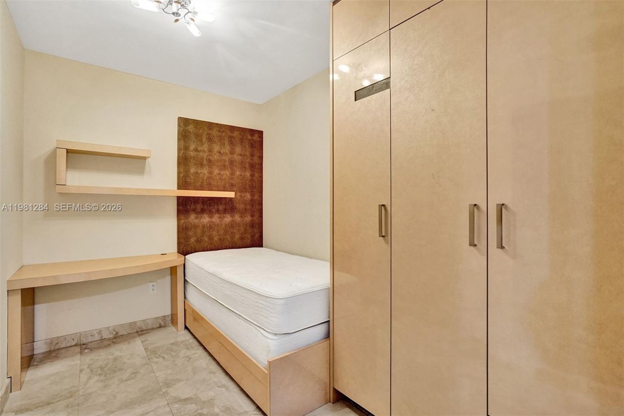 1850 S Ocean Dr, Unit 2003, Hallandale Beach, FL 33009 Photo